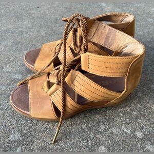 Sorel Sandal Dress Shoes Stylish Classy & Casual Brown Women’s